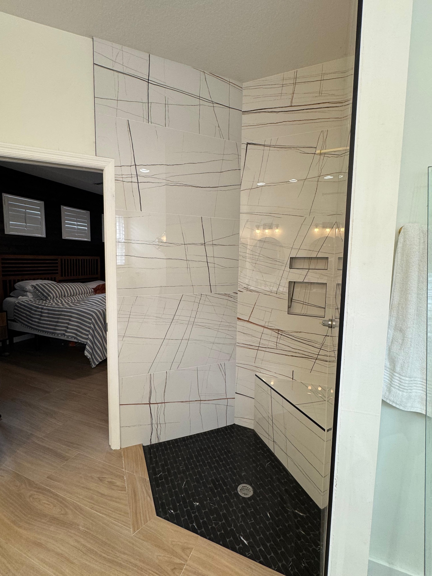 Walk-in Shower Entry — Longboat Key